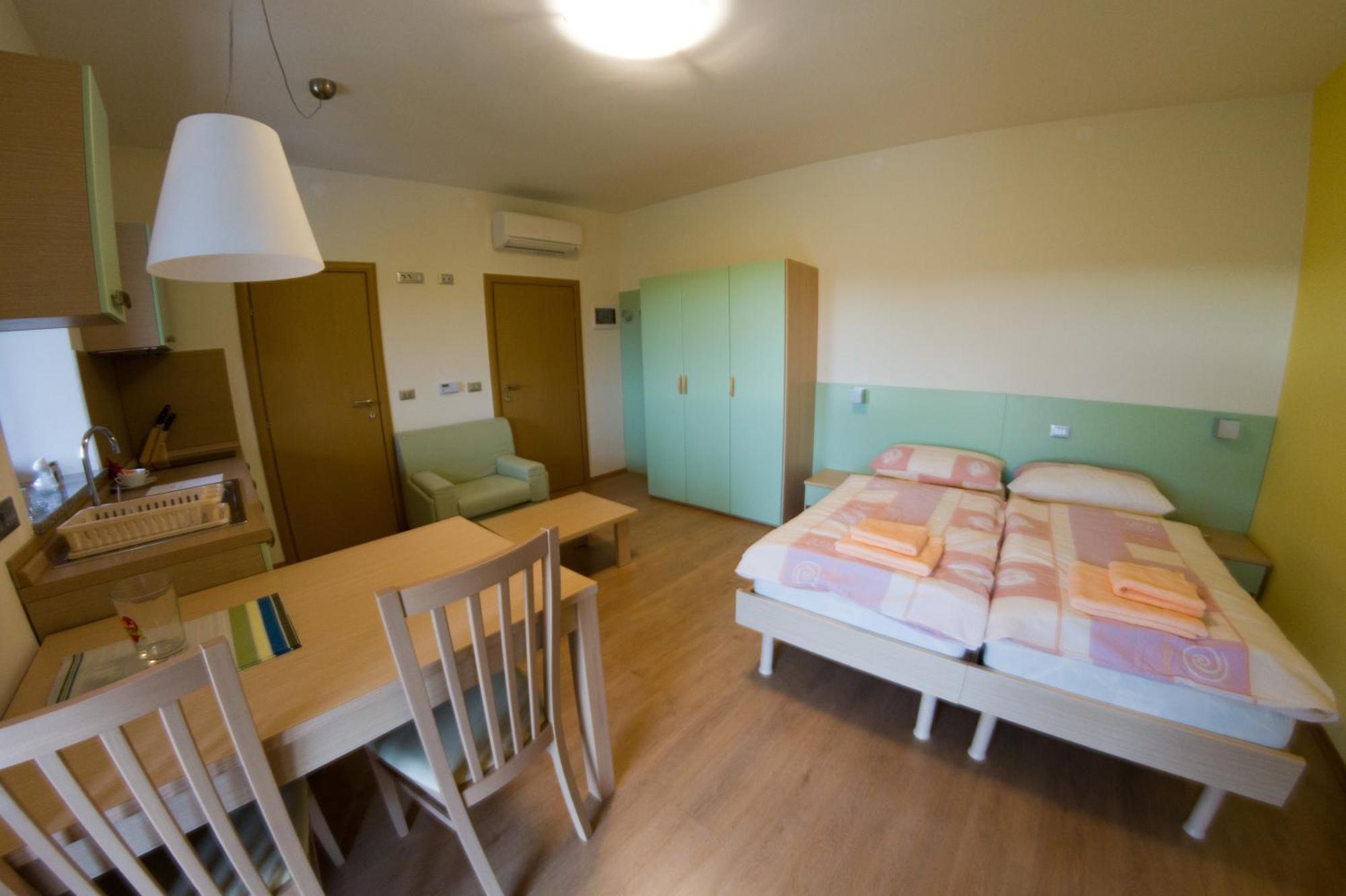 Zoi Apartments Dobrovo Esterno foto