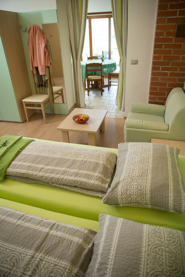 Zoi Apartments Dobrovo Esterno foto