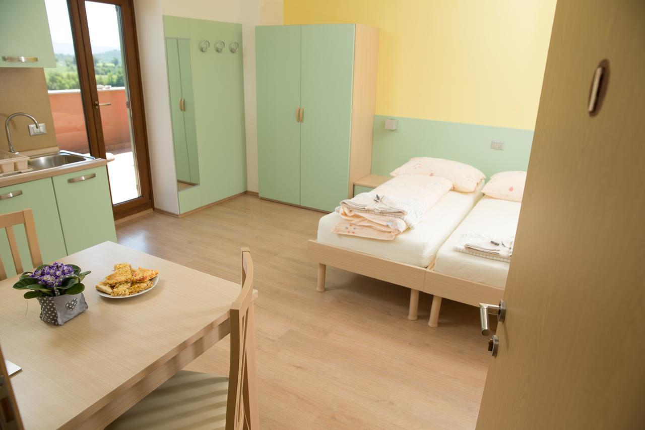 Zoi Apartments Dobrovo Esterno foto